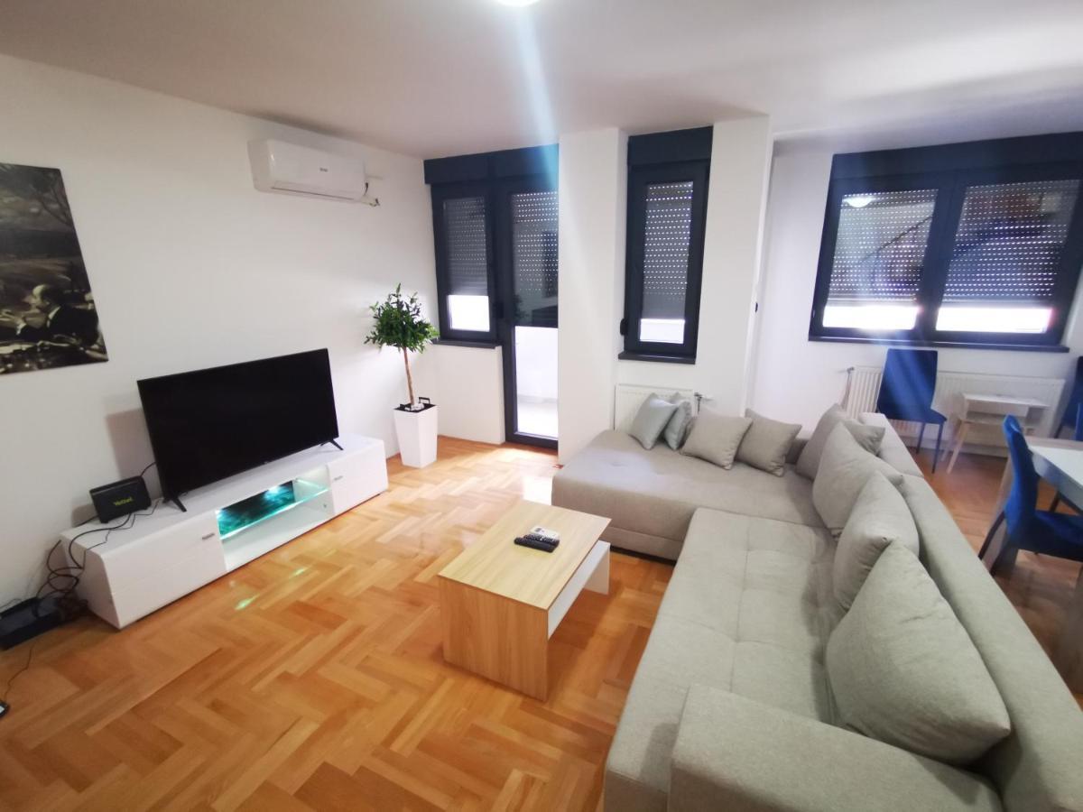 Riviera Apartments Ni 외부 사진
