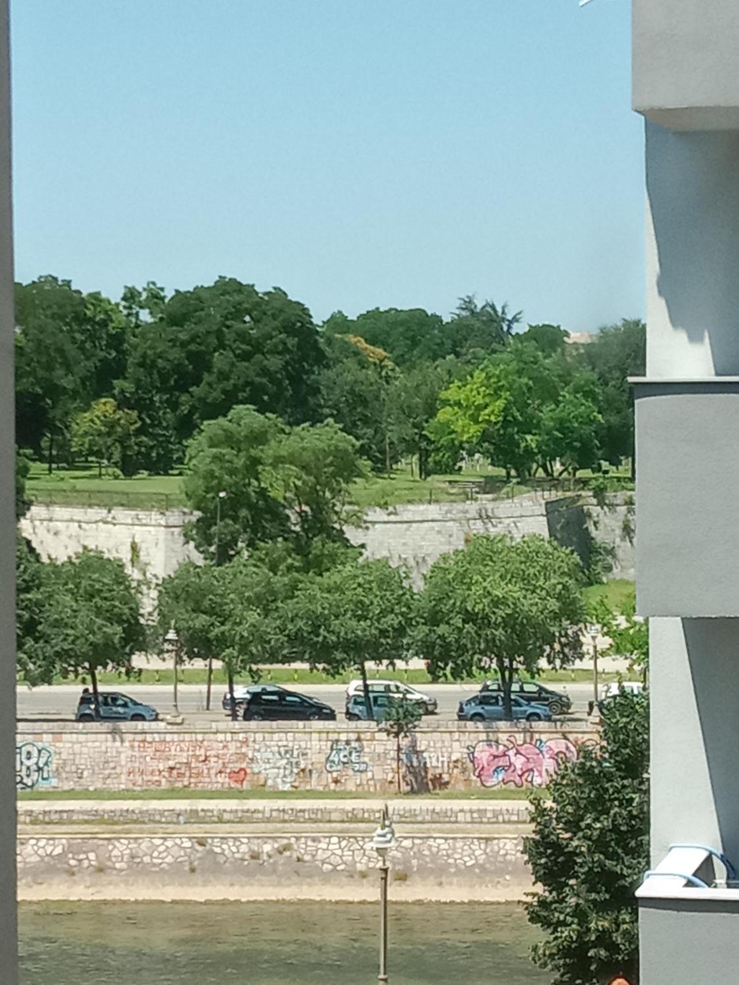 Riviera Apartments Ni 외부 사진